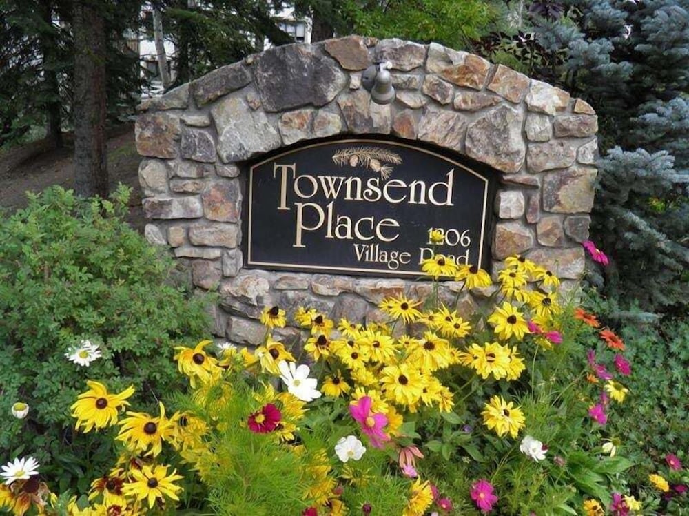 Townsend Place 29/50