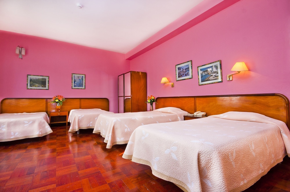 Hotel Residencial Colombo 15/50