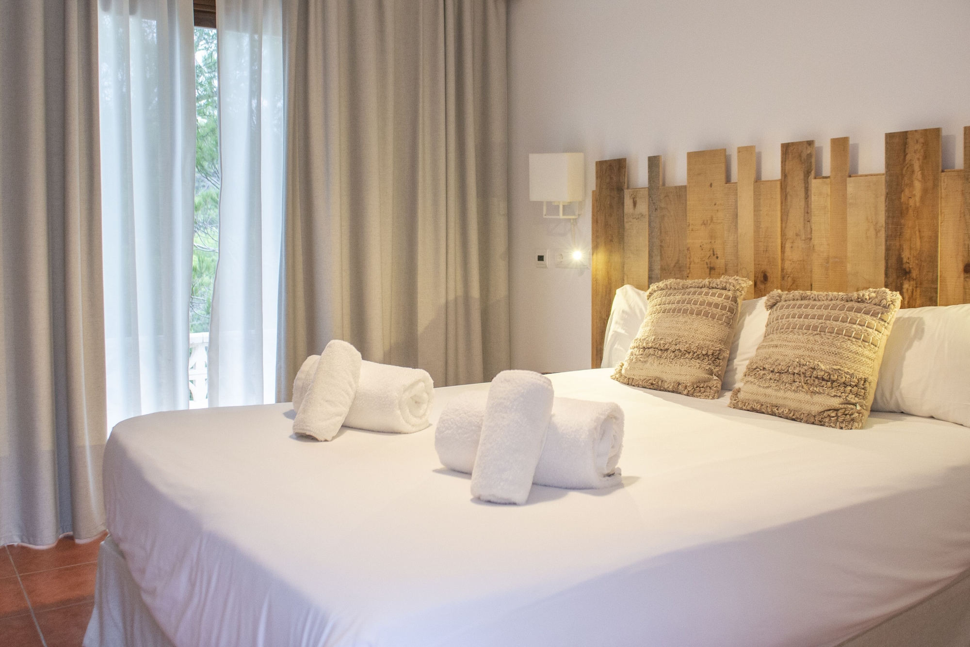 ROOM, DOUBLE BED, BALCONY