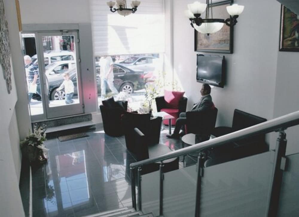 Yeni Caglayan Otel 4/17
