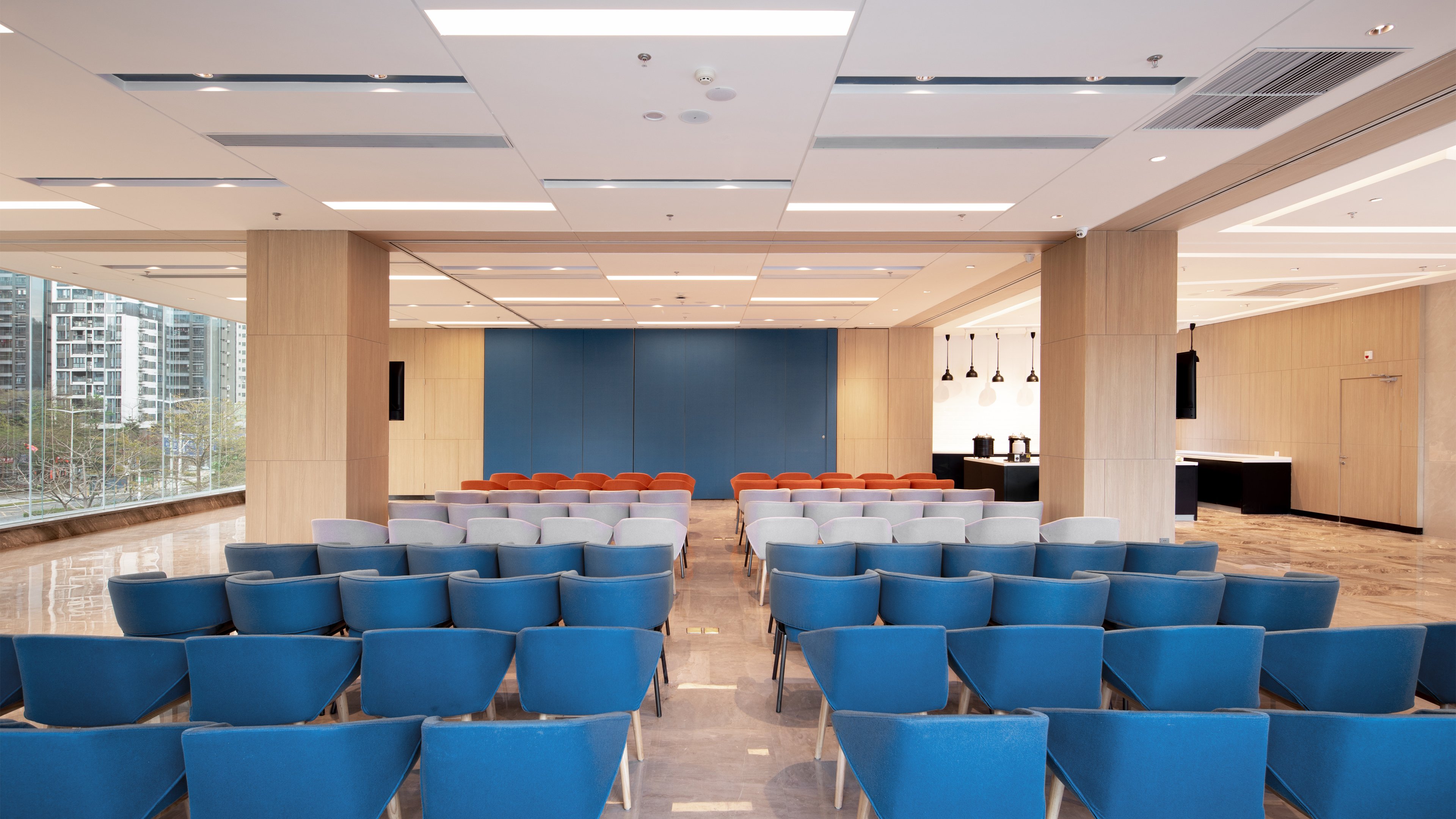 Holiday Inn Express Shenzhen North Station 25/29