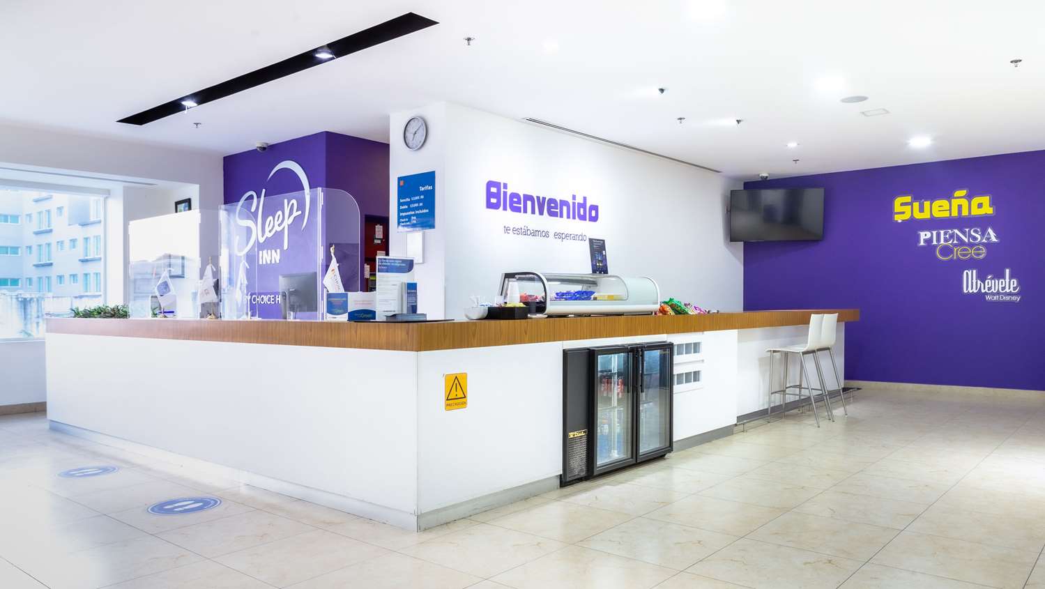 Sleep Inn Leon Antares 3/14