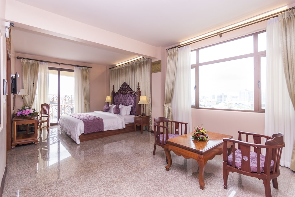 Phnom Penh Era Hotel 48/68
