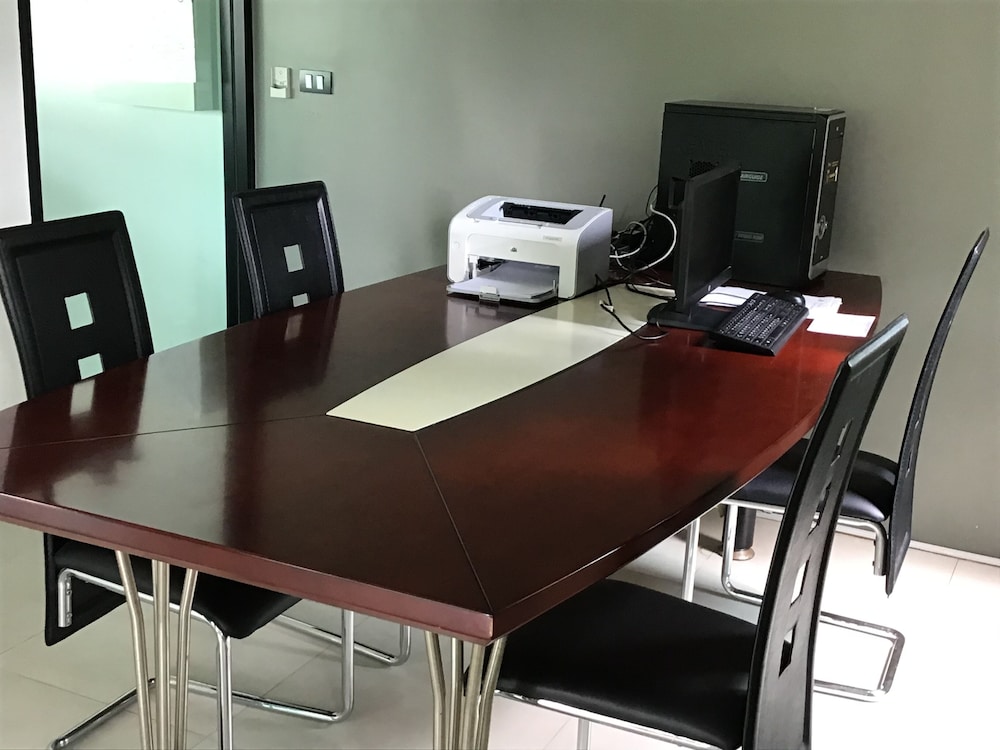 Chalong Miracle Lakeview Resort & Spa 80/100