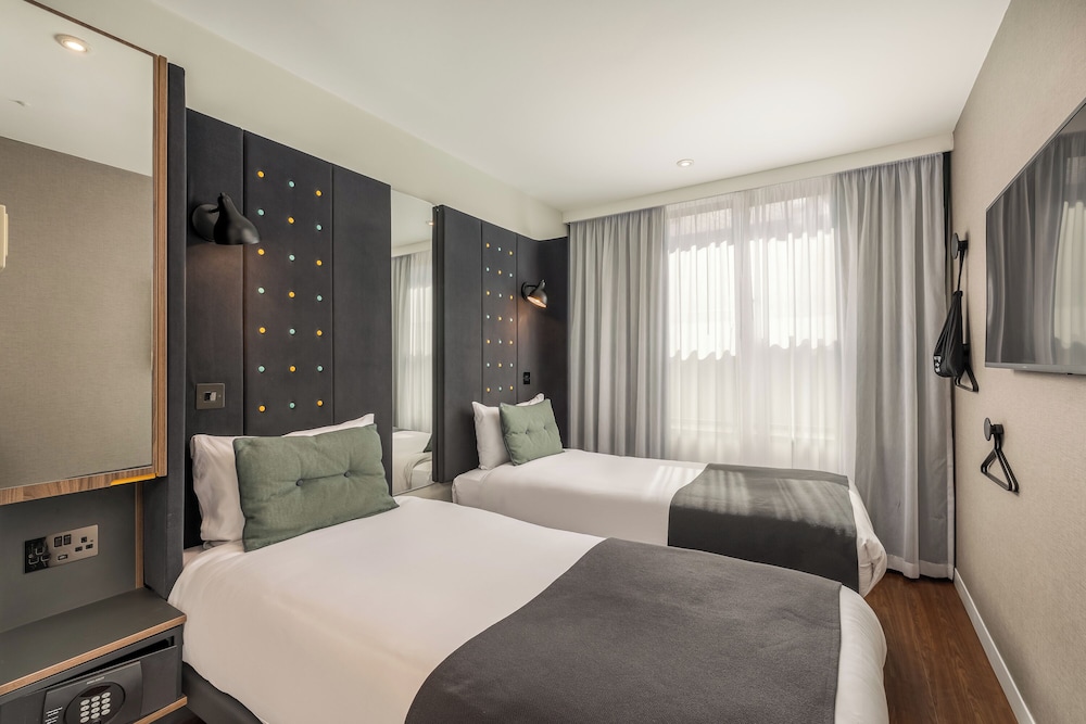 Twin Room, Point A Hotel Paddington 5/10