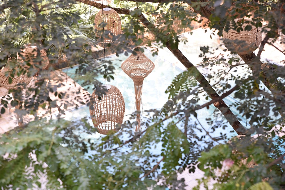 Saman Boutique Hotel 47/50