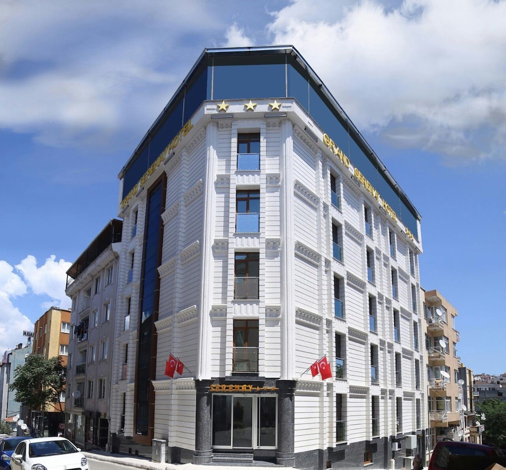 Grand Serenay Hotel 3/28