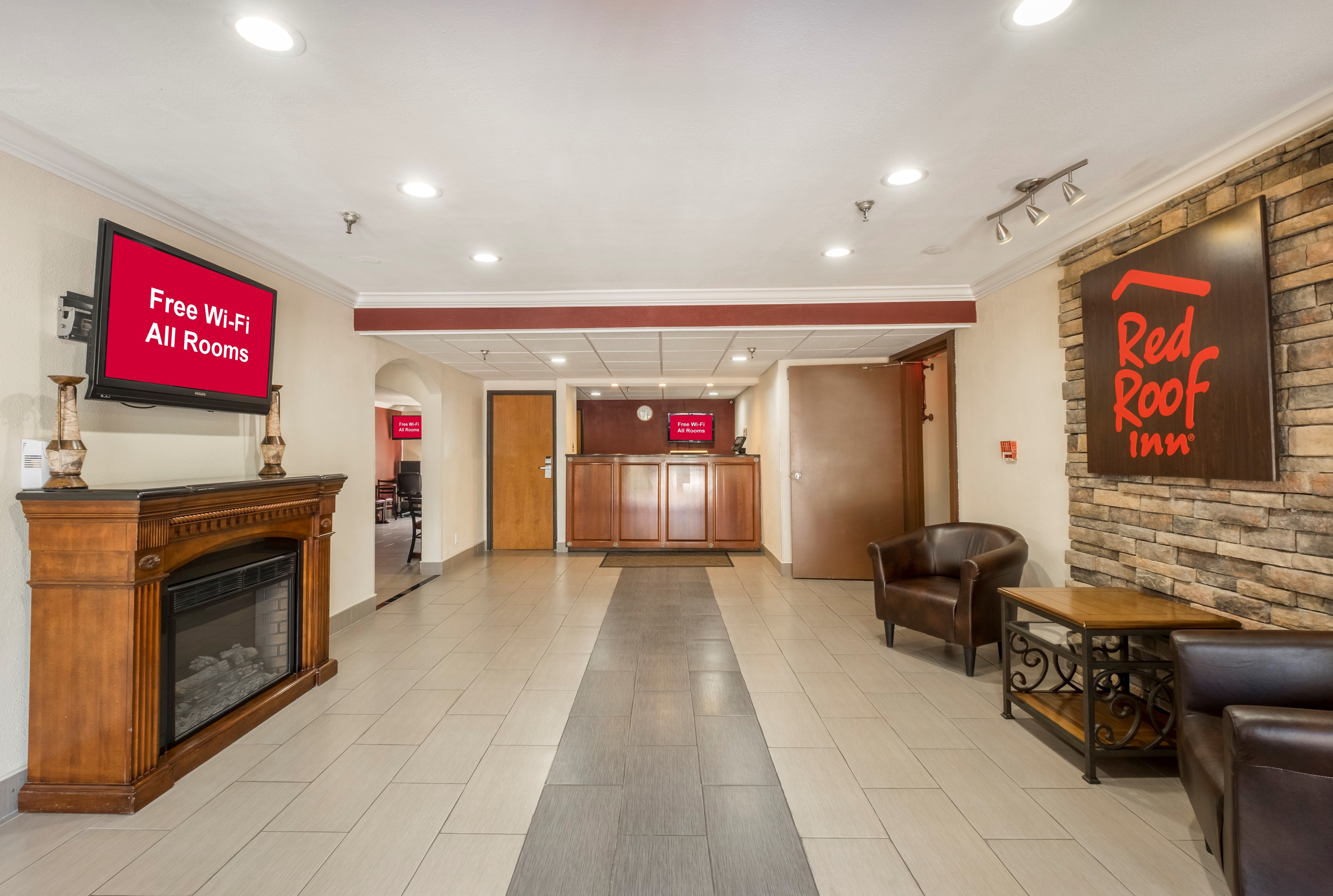 Red Roof Inn Binghamton North 14/58
