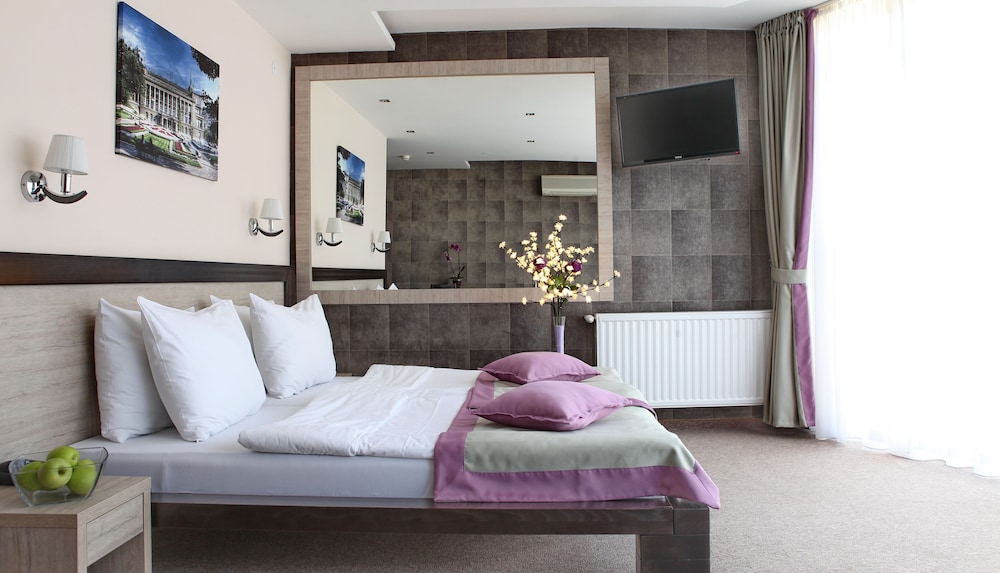 Garni Hotel Vozarev 21/67