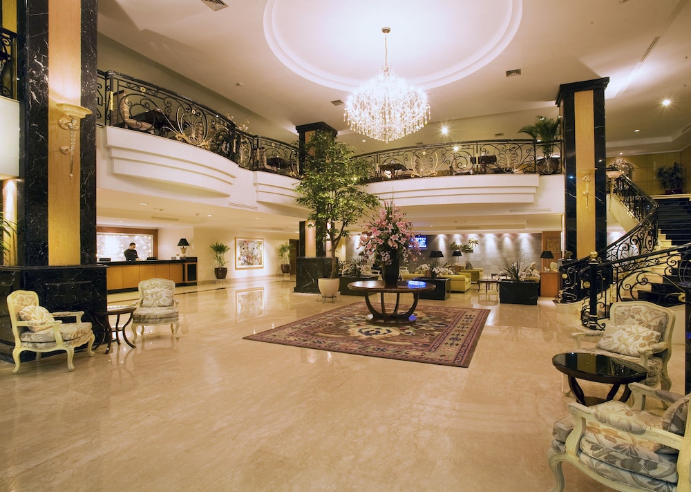 Aston Tropicana Hotel Bandung 51/69