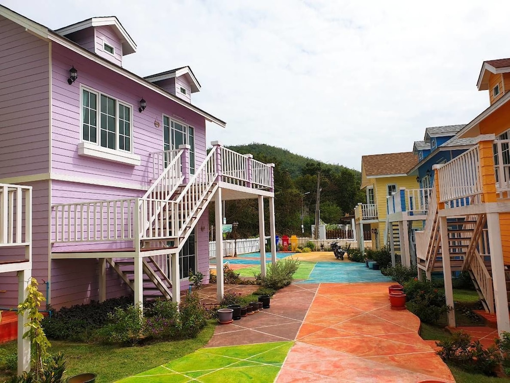 Bunny Hill Resort 10/50