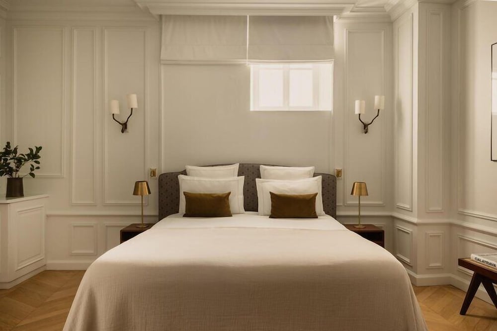 Bourgogne Hotel and Montana in PARIS