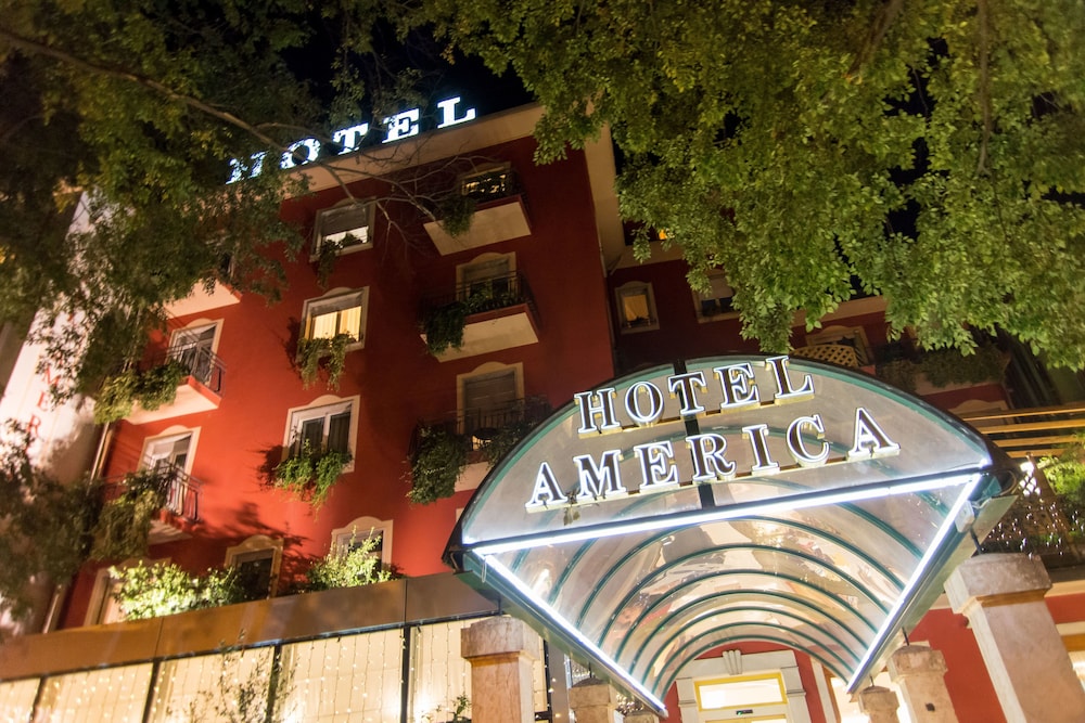 Hotel America 45/50