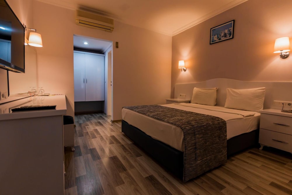 Hotel Karbel 26/50