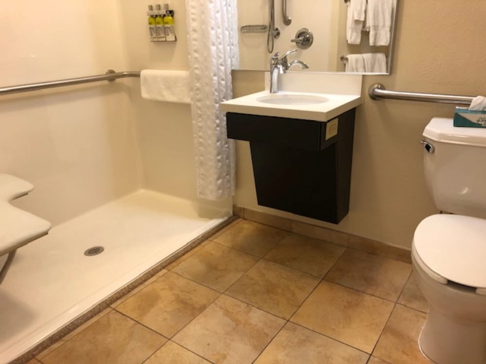 Candlewood Suites Fort Wayne by IHG 47/50