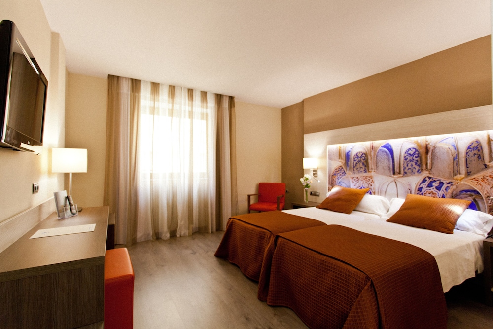 ROOM, SINGLE, SINGLE BED