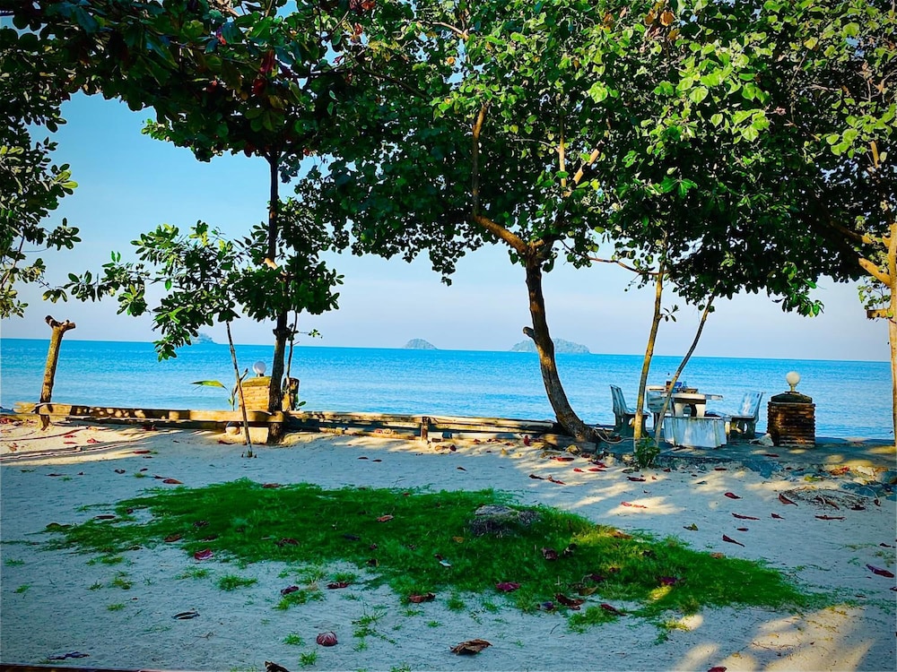 Kaibae Hut Resort 58/66