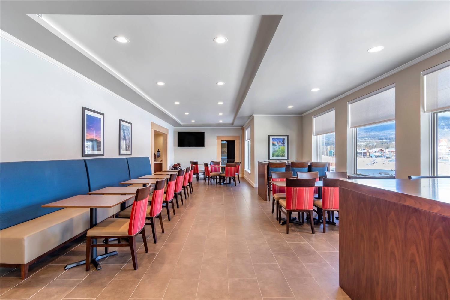 Comfort Inn & Suites Valemount - Highway 5 15/21