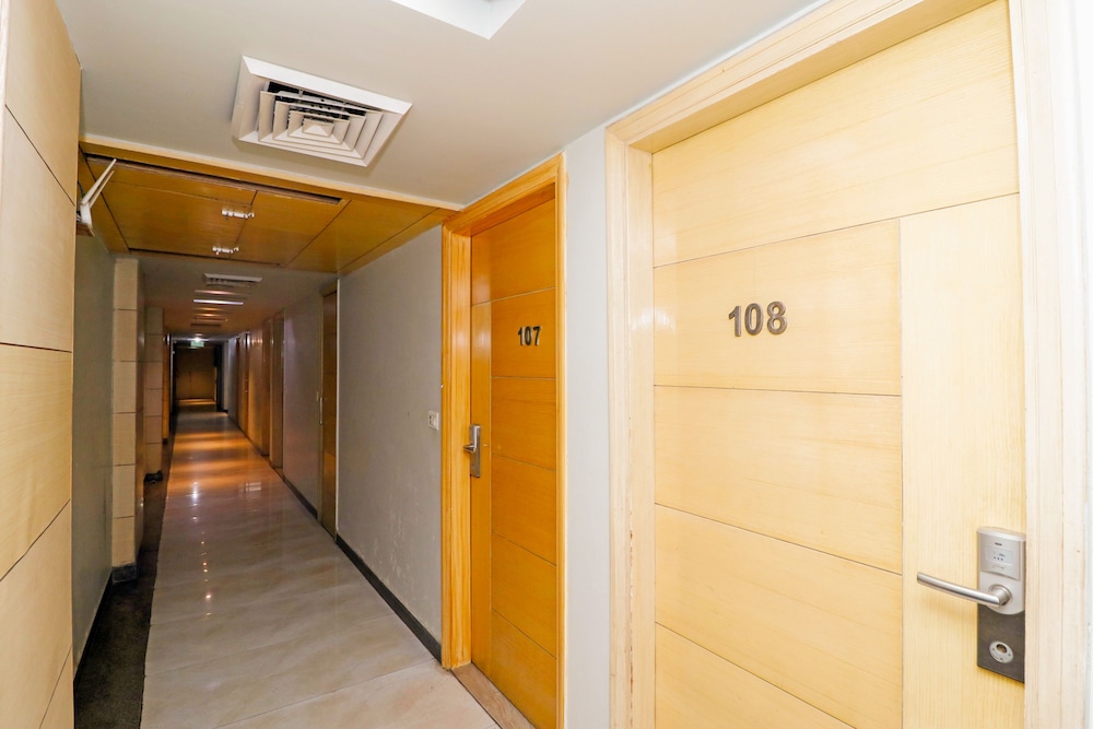 Hotel Krishna Plaza 32/43