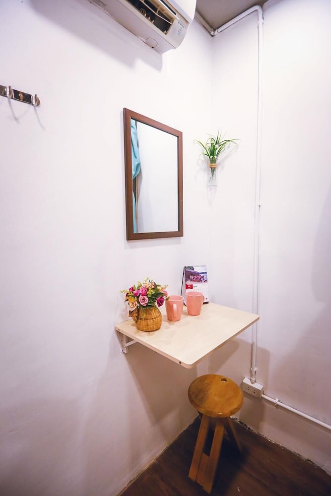 Soft Pillow Hostel - Adults Only 36/45