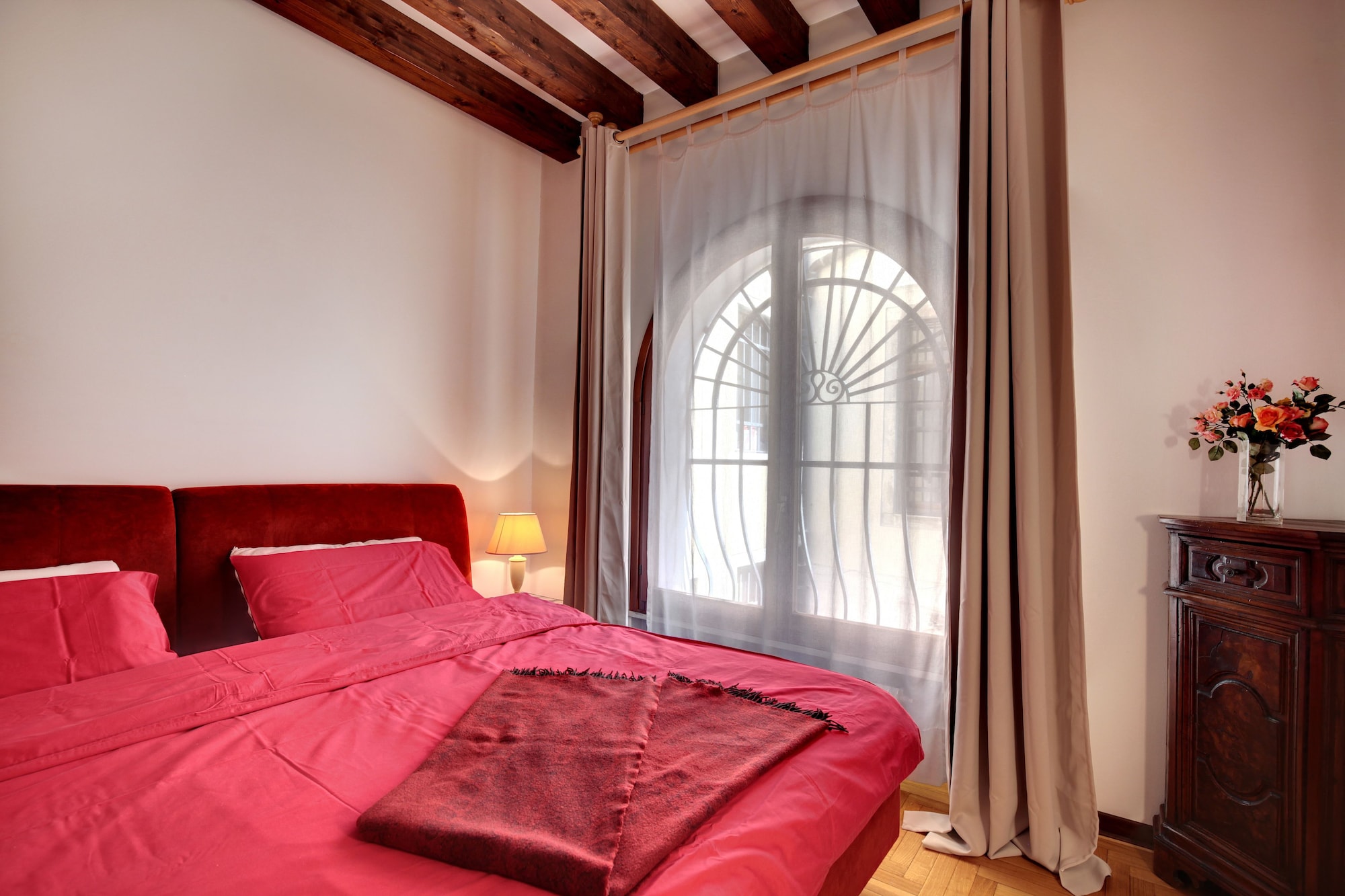 1 BEDROOM, APARTMENT