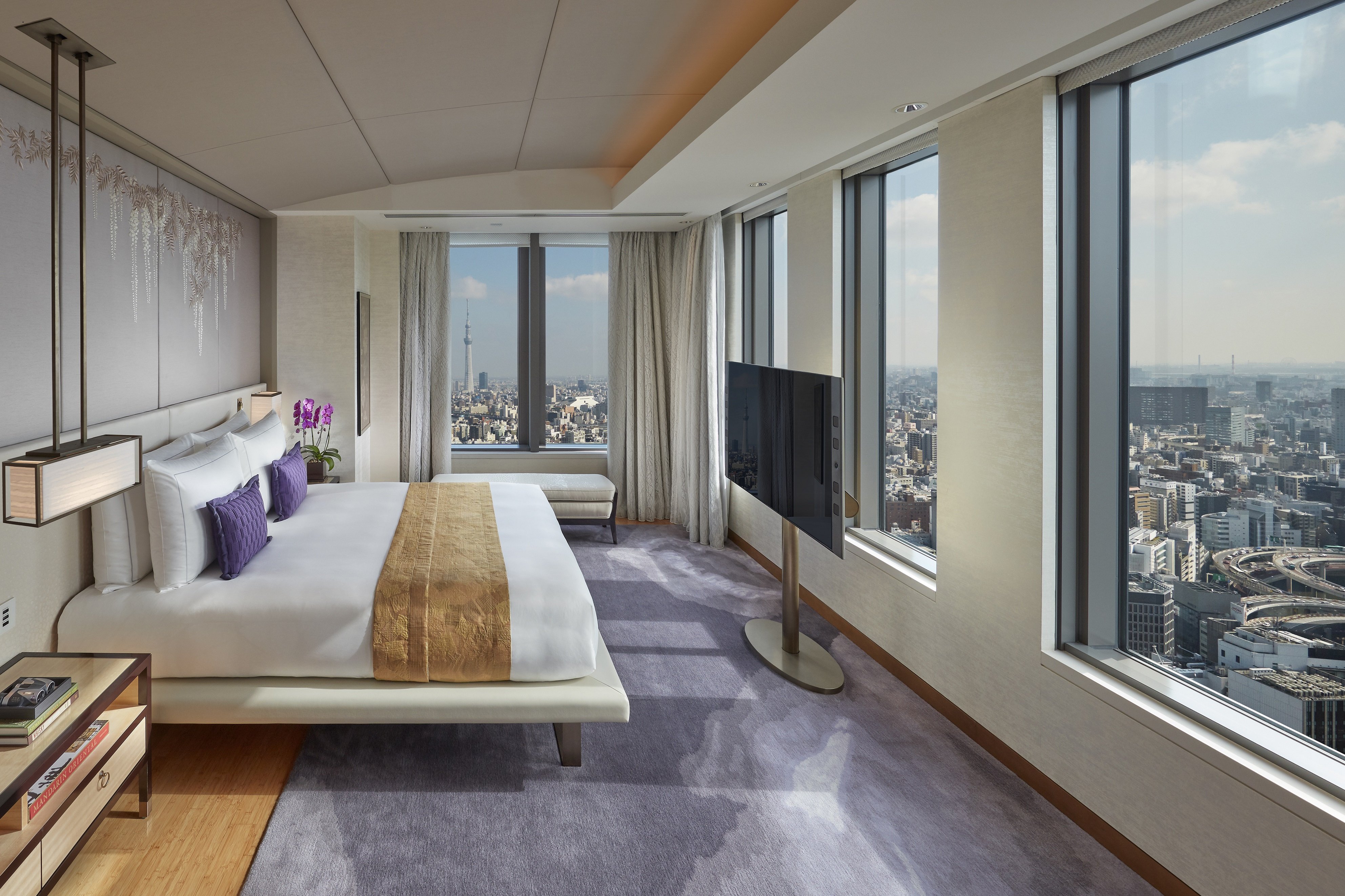 2 BEDROOMS, MANDARIN, SUITE, CORNER