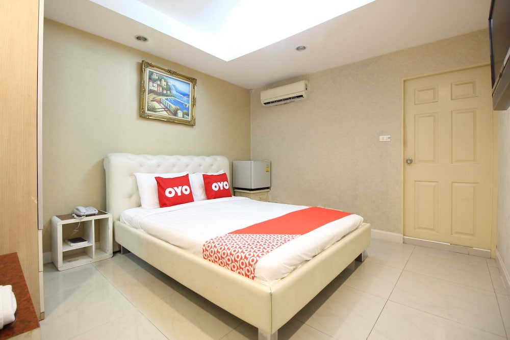 OYO 102 Diamond Residence Silom 15/28