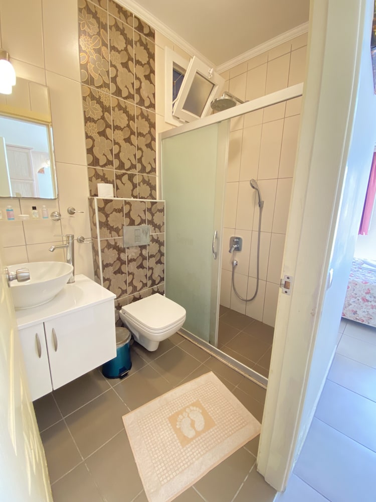 Sevin Hotel Pansiyon 38/39