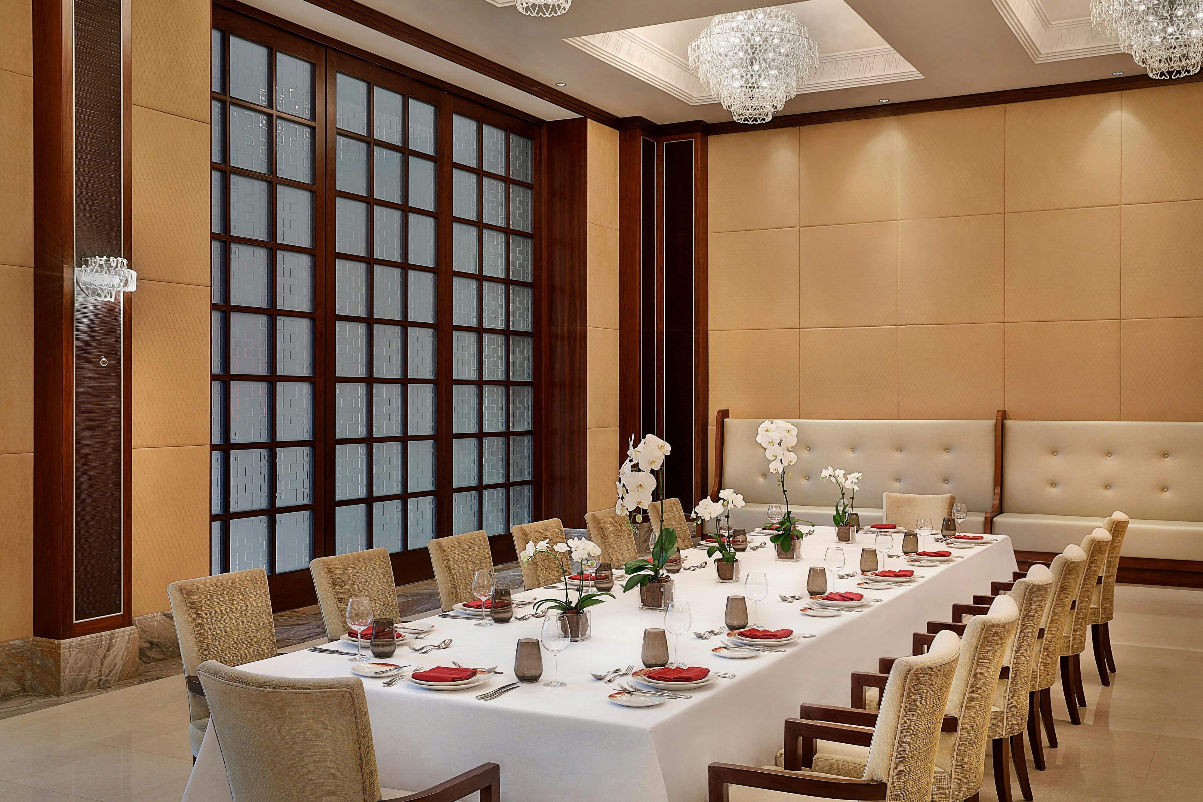 Sheraton Oman Hotel 62/81