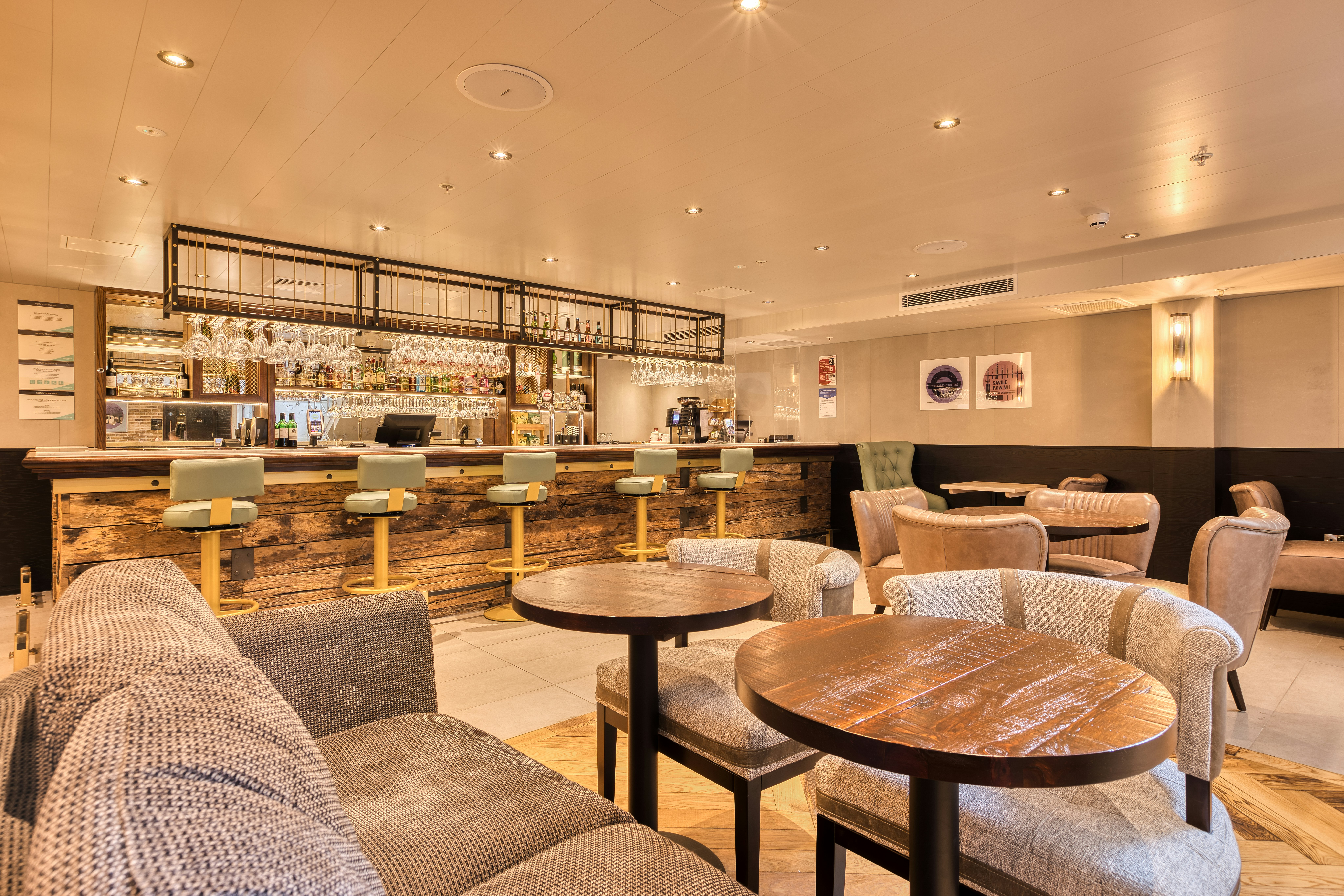 Hub by Premier Inn London Soho hotel 19/24