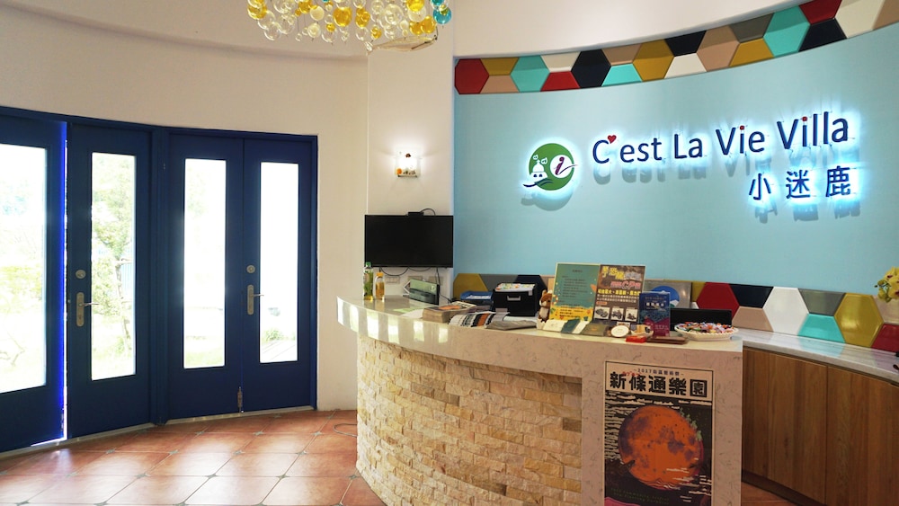 Cest La Vie Villa 3/50