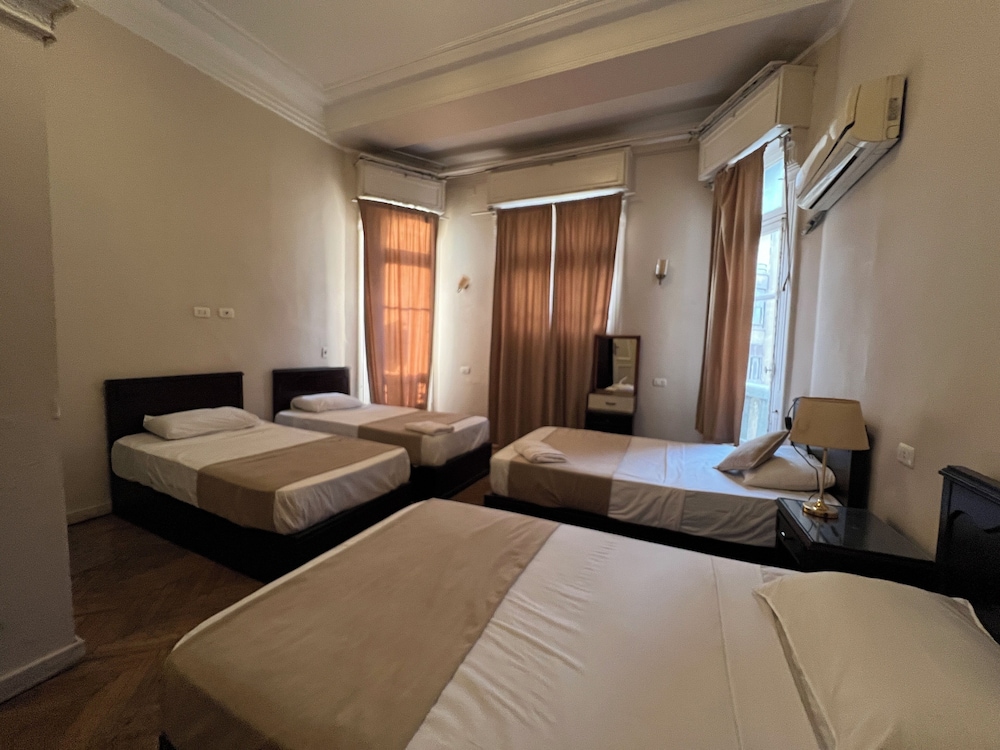 غرفة أساسية ثلاثية بثلاثة أسرّة، Traveler Apos S House Hotel 7/10
