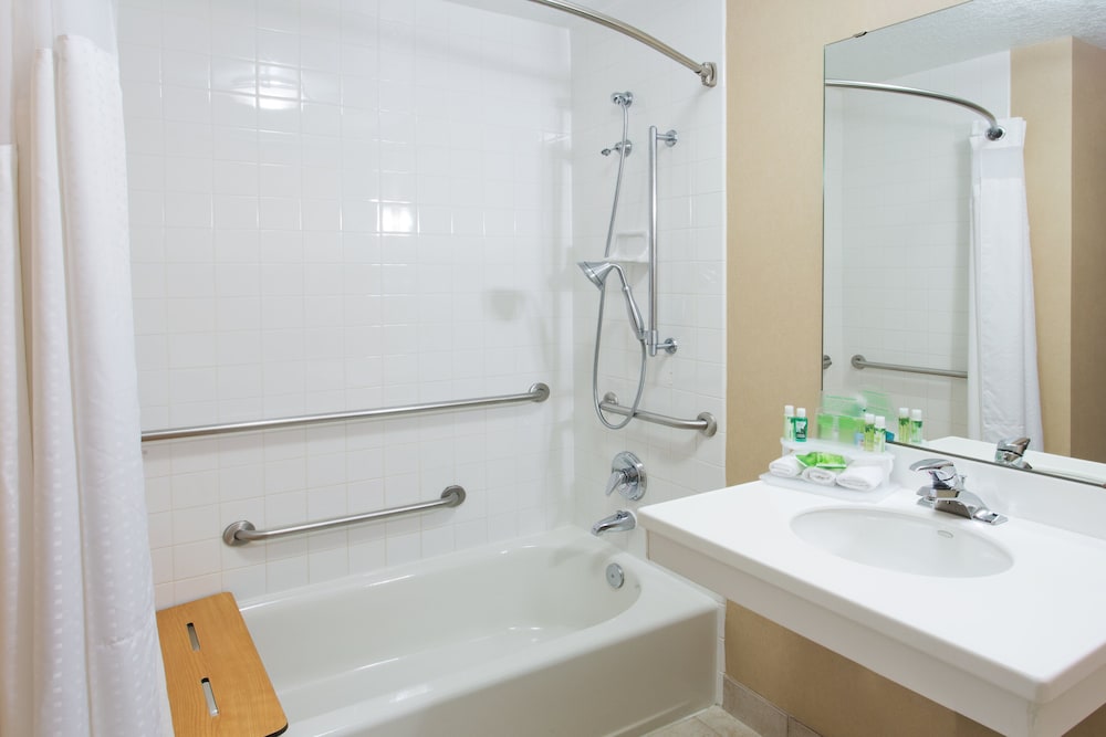 Holiday Inn Express Hotel And Suites Portland Nw Downtown 17/62