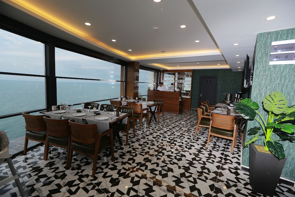 Pentahor Hotel 15/21