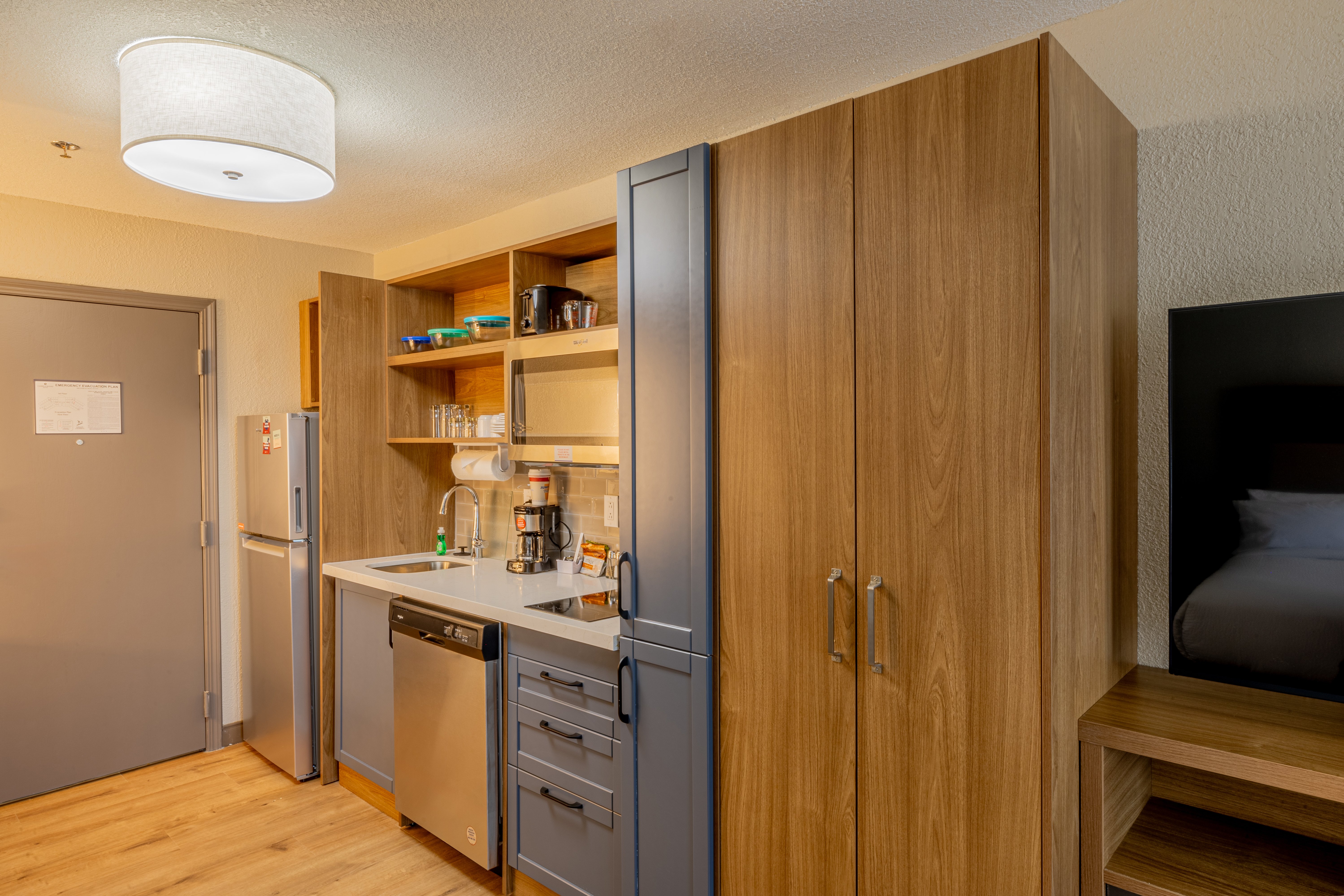 Candlewood Suites Wichita Northwest by IHG 54/54
