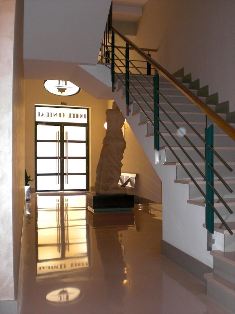 Hotel Central 50/59