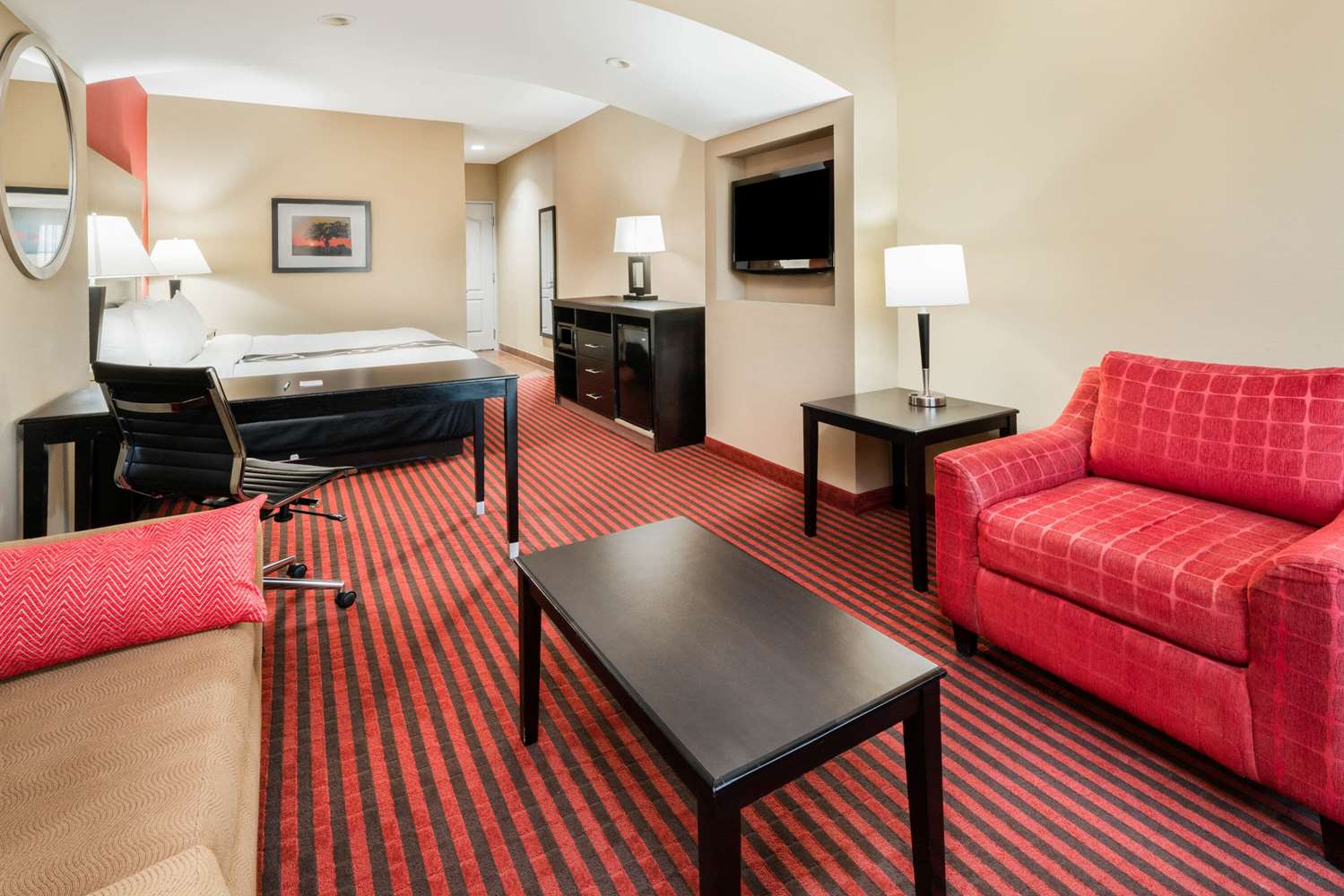 La Quinta Inn Suites Boutte 35/58