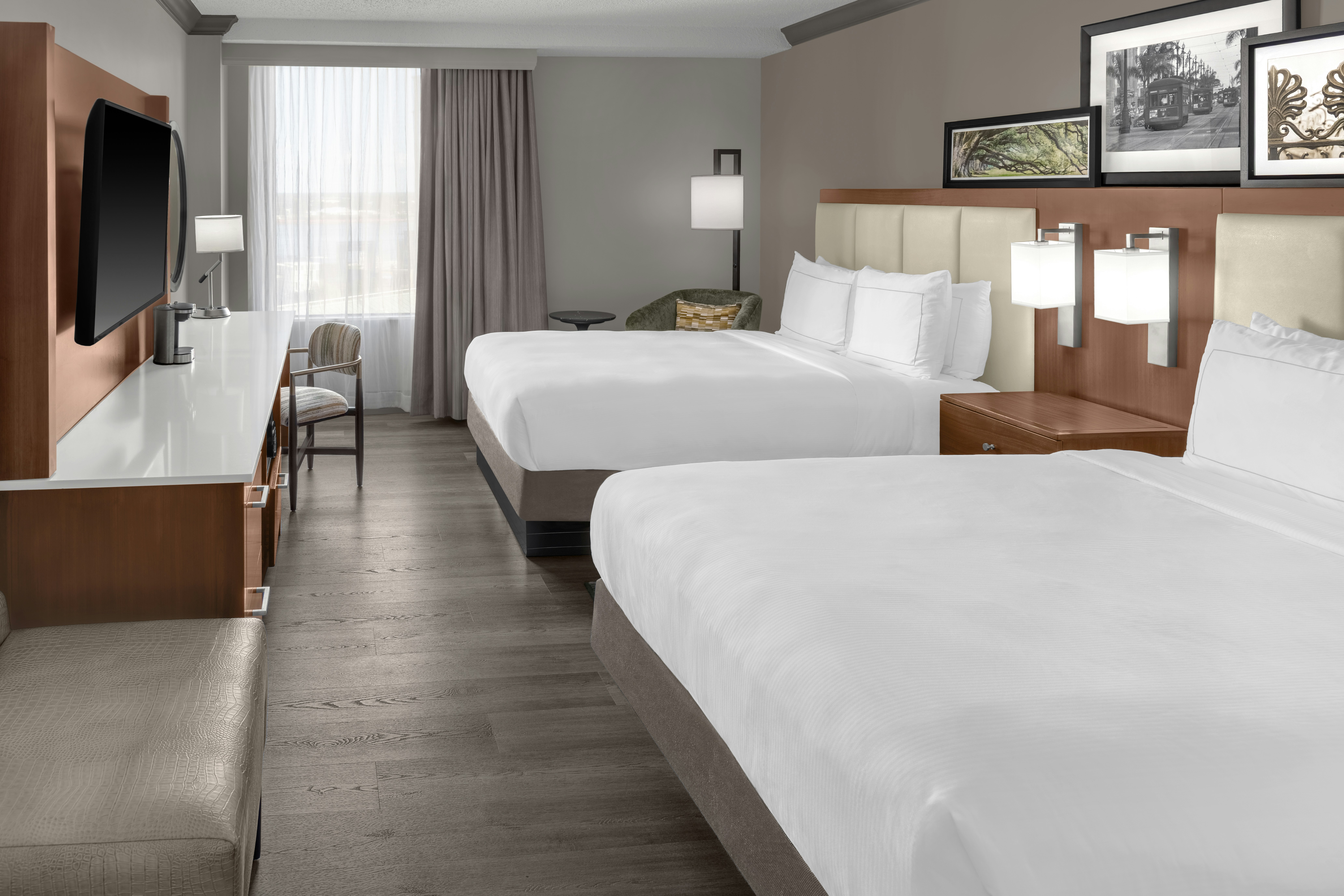JUNIOR SUITE, 2 QUEEN BEDS, LARGE