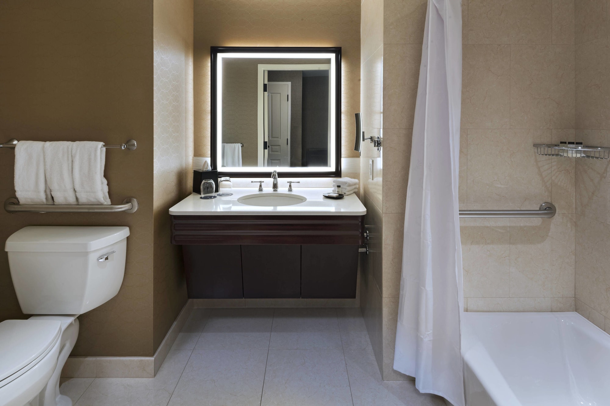 Room, 2 Queen Beds, Pool View, Sheraton Austin Georgetown Hotel Conference Center 9/17