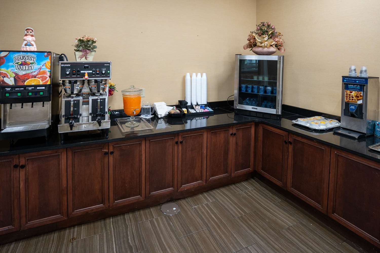 Clarion Hotel Detroit Metro Airport 13/49