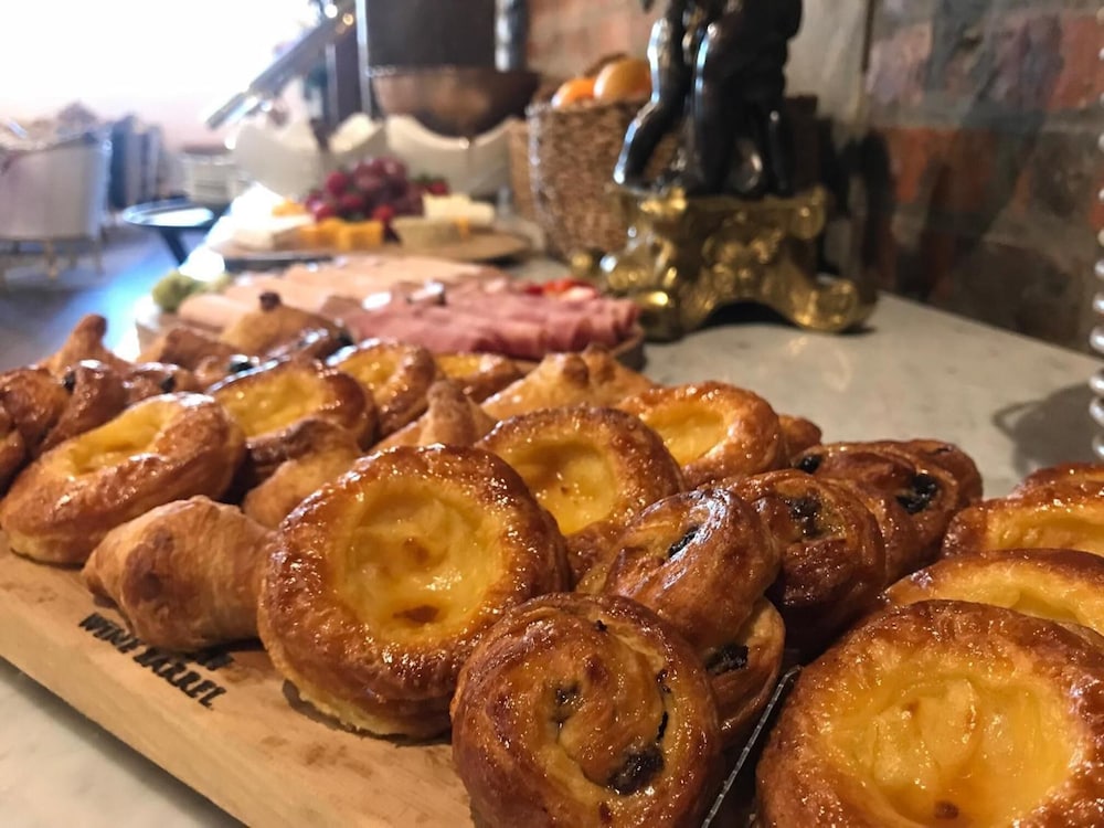 Signature Lux Hotel By Onomo Waterfront 68/79