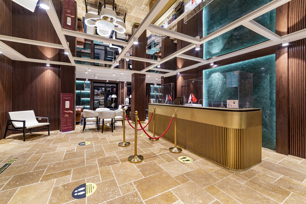 Marisstone Hotel Villa 7/50