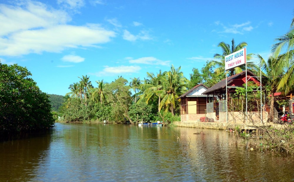 Thuy Van Bungalow 27/37