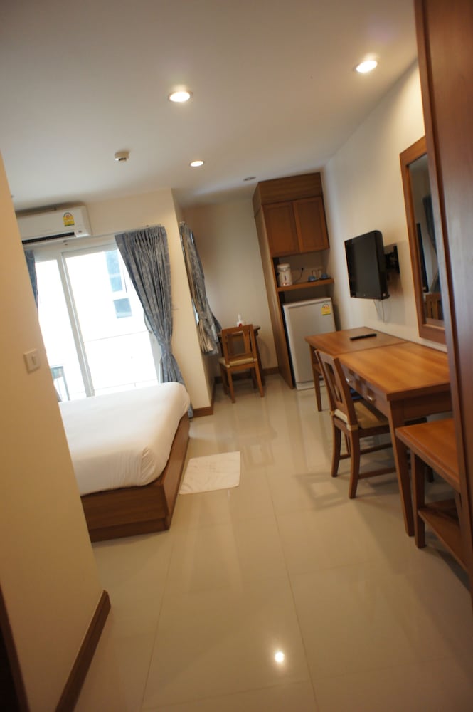 D Apartment 2 23/25