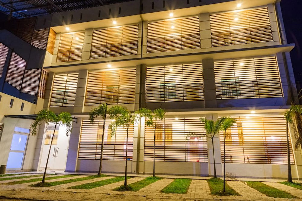 Hotel Crown Plaza Katunayake 1/37