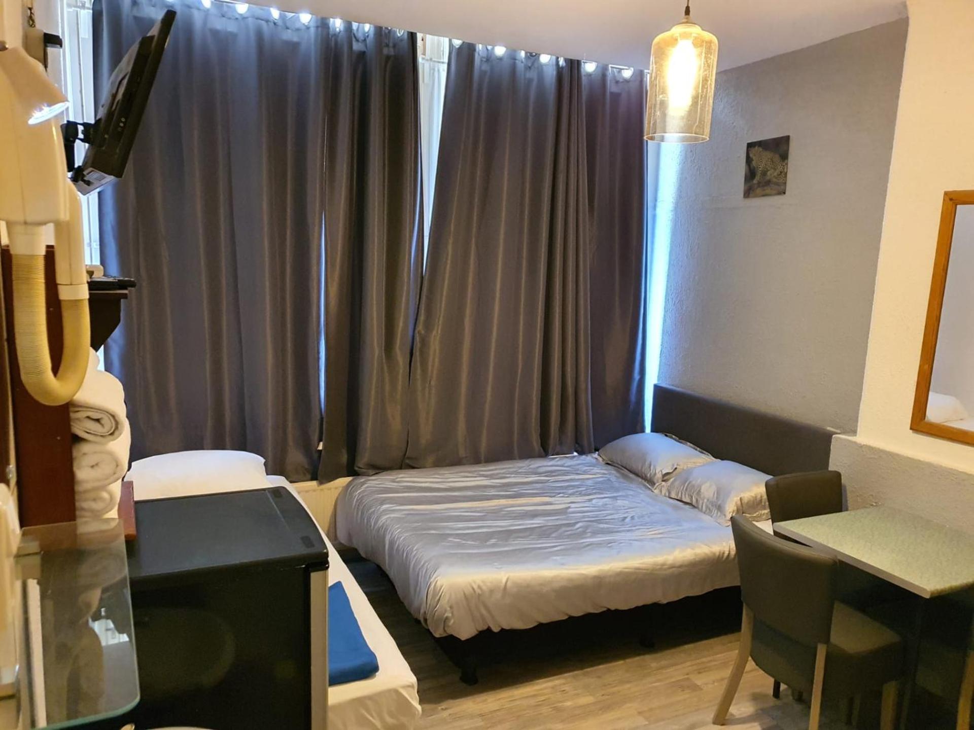 Hotel Schroder 19/50