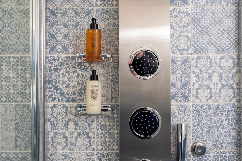 Dimora Bellini Luxury Rooms And Breakfast 23/50