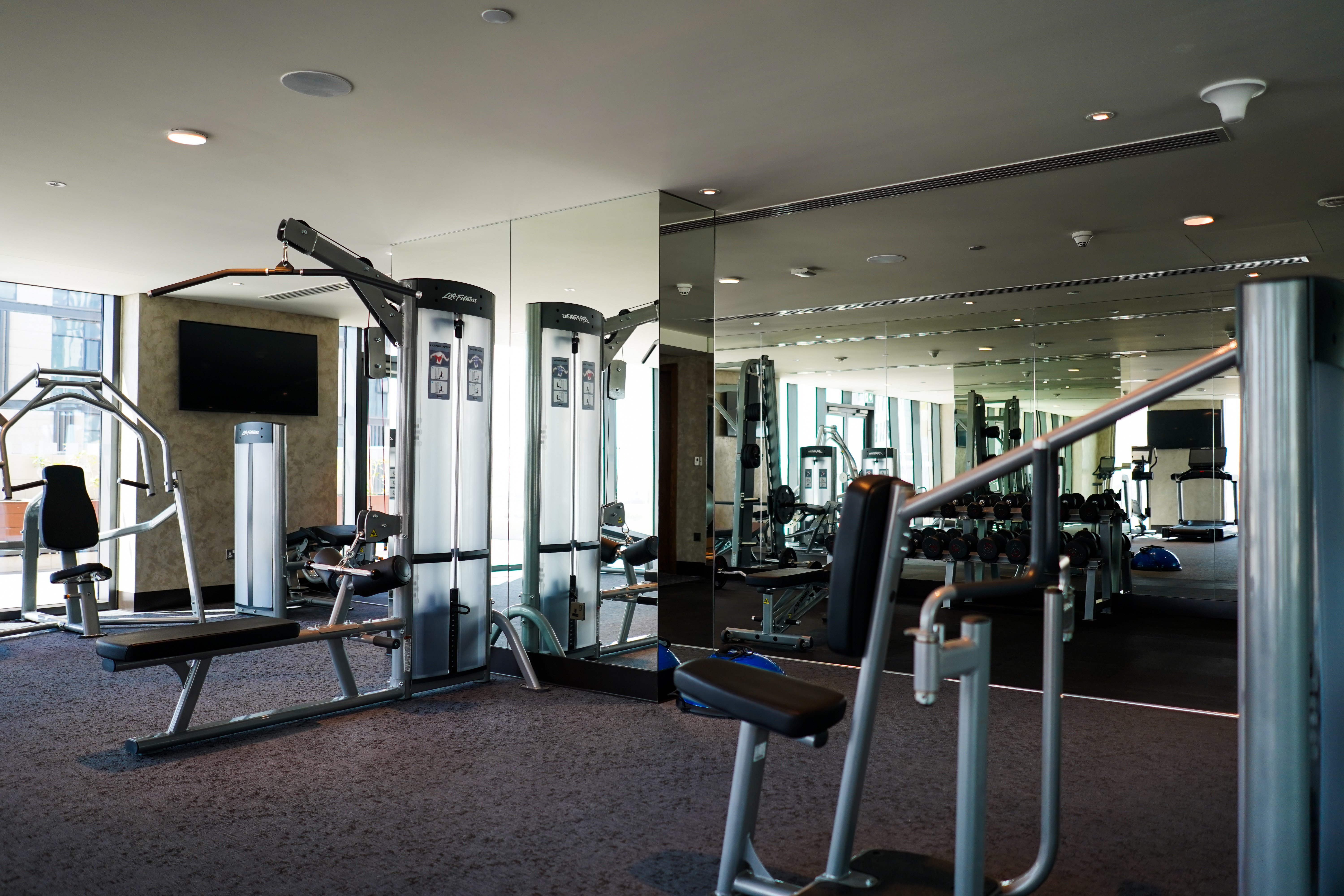 Staybridge Suites Dubai Al-Maktoum Airport 31/58