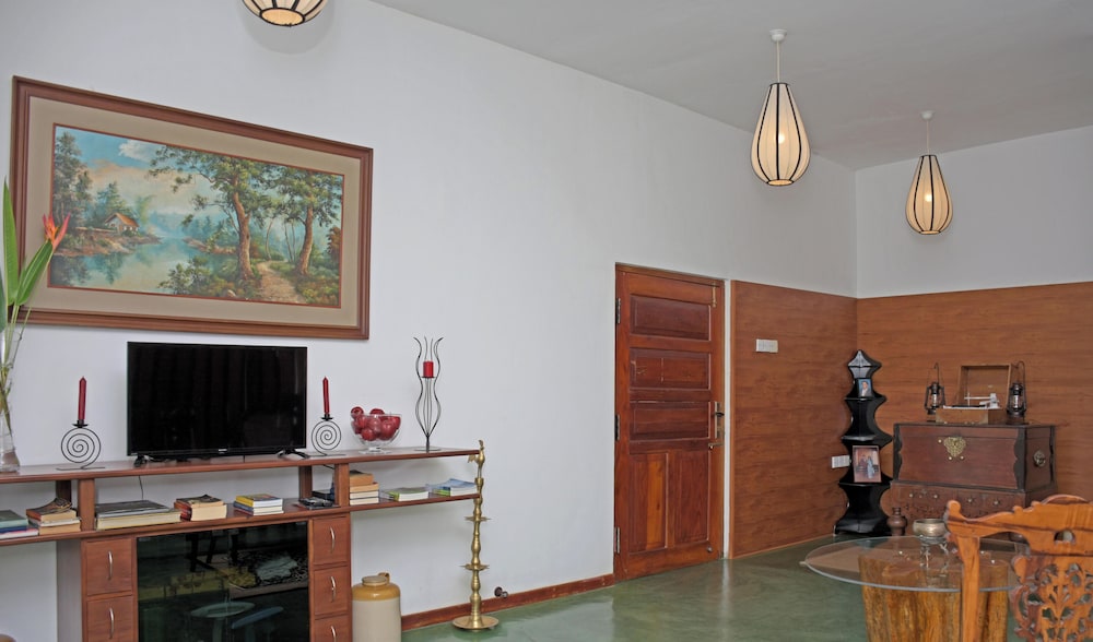 Villa Perpetua 11/69