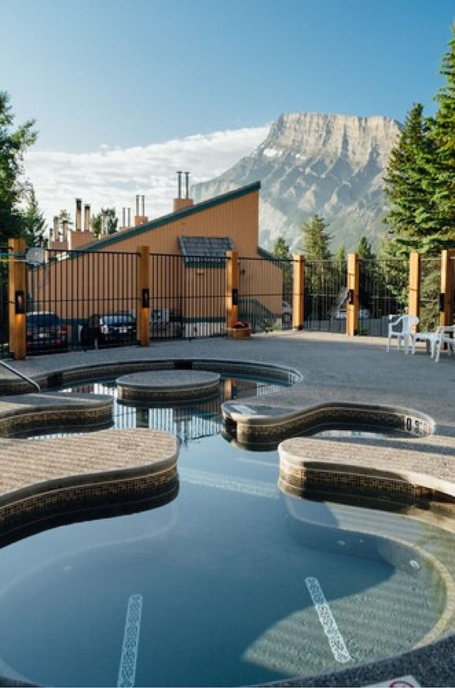 Douglas Fir Resort 6/54